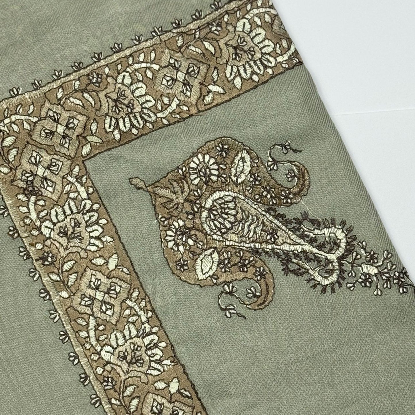 Premium Kashmiri Romal – Woven Paisley Border Men’s Scarf