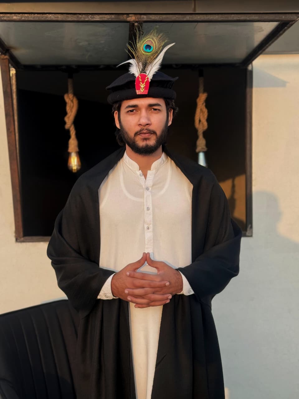 Men’s Premium Black Wool Shawl with Chitrali Woolen Cap