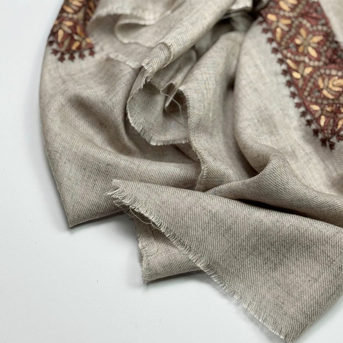 Premium Kashmiri Romal – Woven Paisley Border Men’s Scarf
