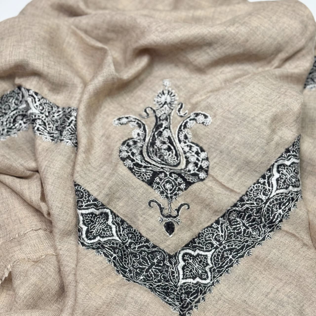 Premium Kashmiri Romal – Woven Paisley Border Men’s Scarf