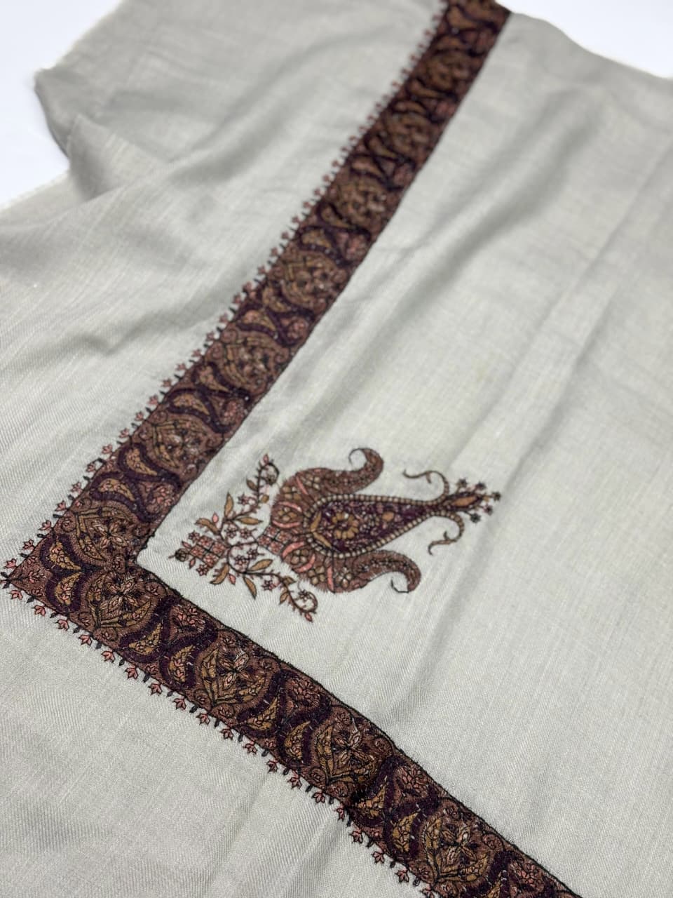 Premium Kashmiri Romal – Woven Paisley Border Men’s Scarf